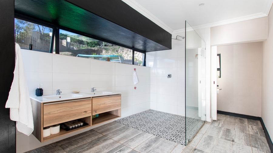 3 Bedroom Property for Sale in Knysna Heights Western Cape